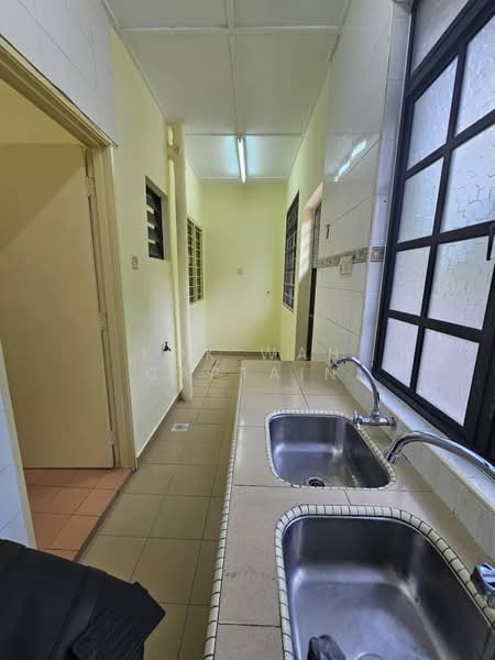 Cheras untuk Untuk Disewa - RM 1,900 /bulan, Mac 2026 - Kitchen - PropertyGuru.com.my