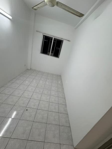 Apartment for Rent at The Ocean View (Bandar Sri Pinang) - Kaze Kang - PropertyGuru.com.my