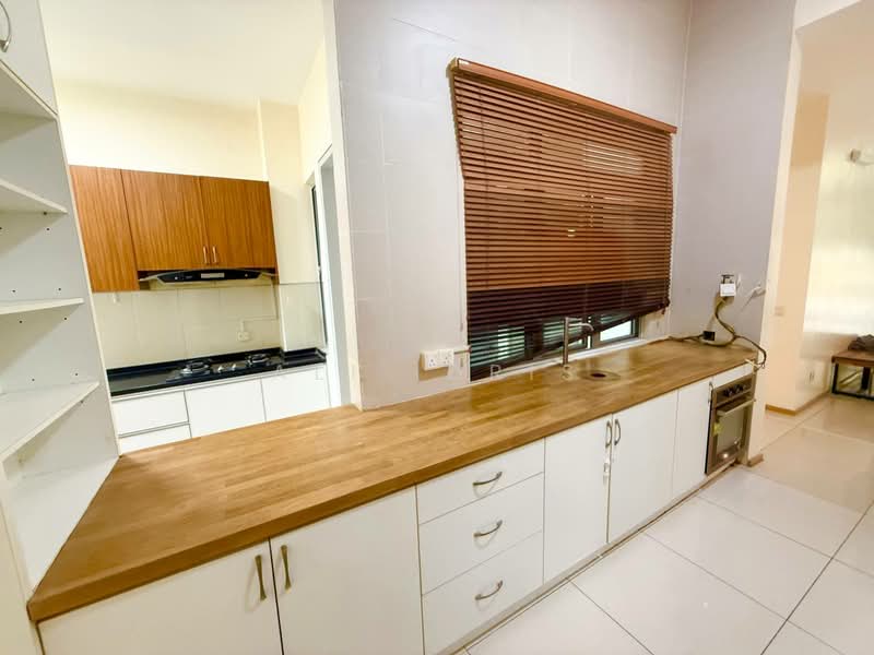 Schumann, Symphony Hills untuk Untuk Dijual - RM 1,000,000, Mac 2026 - Kitchen - PropertyGuru.com.my