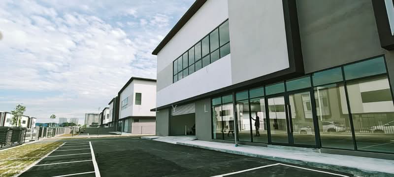 Factory for Rent in Taman Perindustrian Air Hitam (Klang) - Fly Lim - Exterior - PropertyGuru.com.my