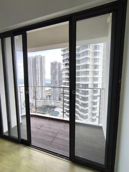 Kings Bay @ Country Garden Danga Bay untuk Untuk Disewa - RM 2,700 /bulan, Mac 2026 - Balcony - PropertyGuru.com.my
