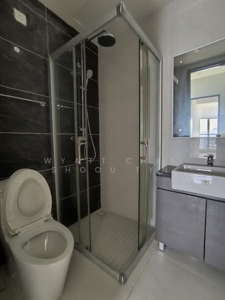 Kings Bay @ Country Garden Danga Bay untuk Untuk Disewa - RM 2,700 /bulan, Mac 2026 - Bathroom - PropertyGuru.com.my