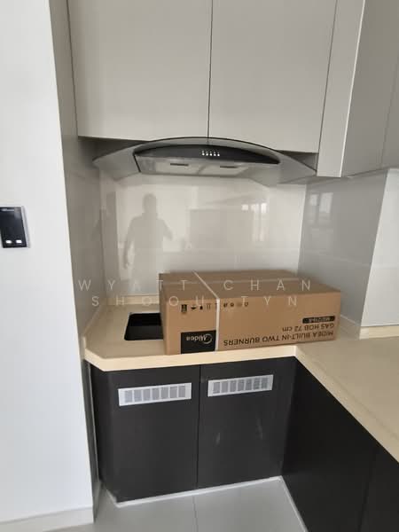 Kings Bay @ Country Garden Danga Bay untuk Untuk Disewa - RM 2,700 /bulan, Mac 2026 - Kitchen - PropertyGuru.com.my