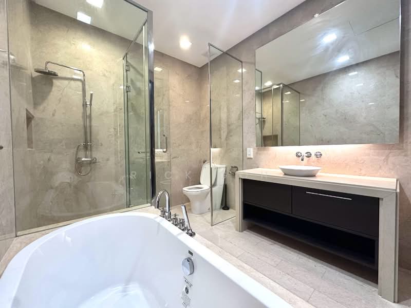 Service Residence for Sale at Straits Quay (The Suites at Waterside) - Rick Goh - Bathroom - PropertyGuru.com.my