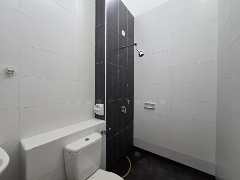 Cluster House for Rent in Bukit Indah (Iskandar Puteri (Nusajaya)) - Kinki Teow - Bathroom - PropertyGuru.com.my