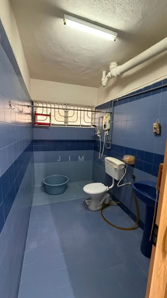 3-storey Terraced House for Sale in Taman Daya (Kepong) - Jim . - Bathroom - PropertyGuru.com.my