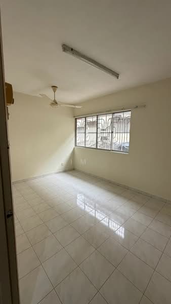 3-storey Terraced House for Sale in Taman Daya (Kepong) - Jim . - Interior - PropertyGuru.com.my