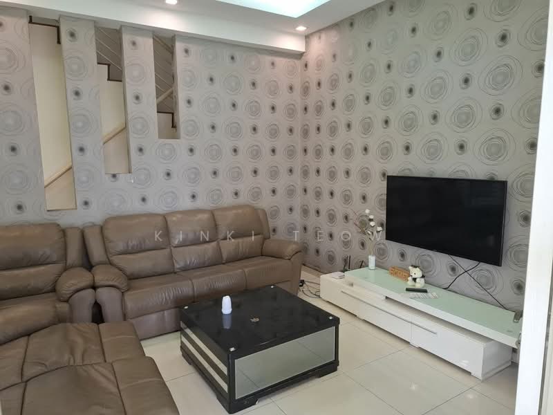 Cluster House for Rent in Bukit Indah (Iskandar Puteri (Nusajaya)) - Kinki Teow - Living Room - PropertyGuru.com.my