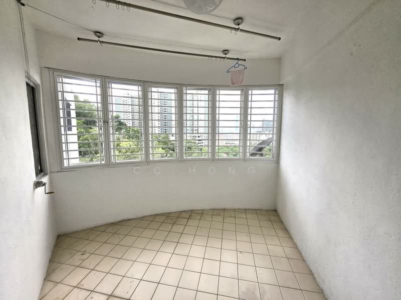 Bukit Pandan Kondominium 2 untuk Untuk Disewa - RM 1,350 /bulan, Feb 2026 - Balcony - PropertyGuru.com.my