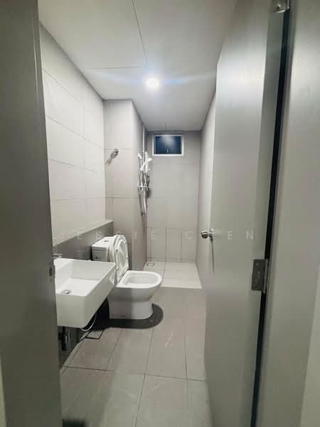 Condominium for Rent at Lakefront Residence - Jessie Chen - Bathroom - PropertyGuru.com.my