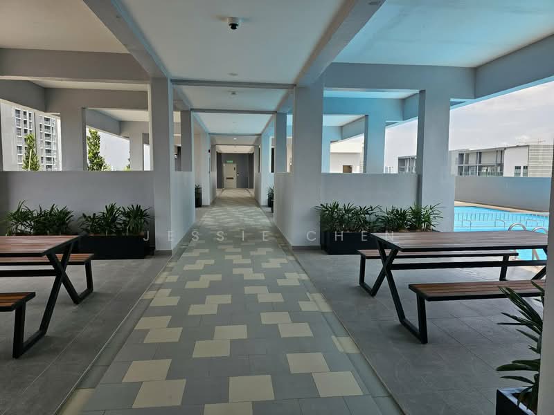 Condominium for Rent at Lakefront Residence - Jessie Chen - Corridor - PropertyGuru.com.my
