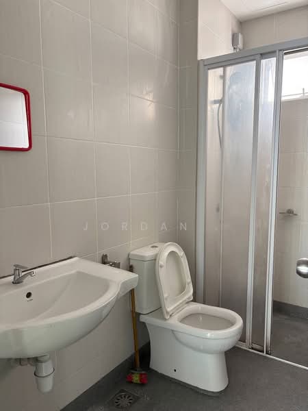 Service Residence for Rent at Meridin Bayvue Serviced Apartment - Jordan . - Bathroom - PropertyGuru.com.my