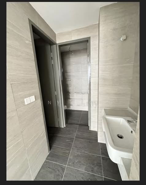 PUCHONG OFFICE FOR RENT , STELLAR SUITES OFFICE , BANDAR PUTERI untuk Untuk Disewa - RM 2,500 /bulan, Apr 2026 - Bathroom - PropertyGuru.com.my