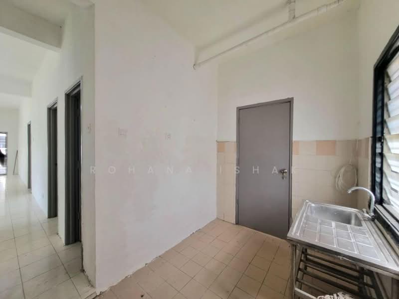 Townhouse for Sale in Shah Alam (Selangor) - Rohana Ishak - Interior - PropertyGuru.com.my