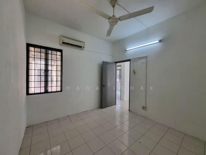 Townhouse for Sale in Shah Alam (Selangor) - Rohana Ishak - Interior - PropertyGuru.com.my