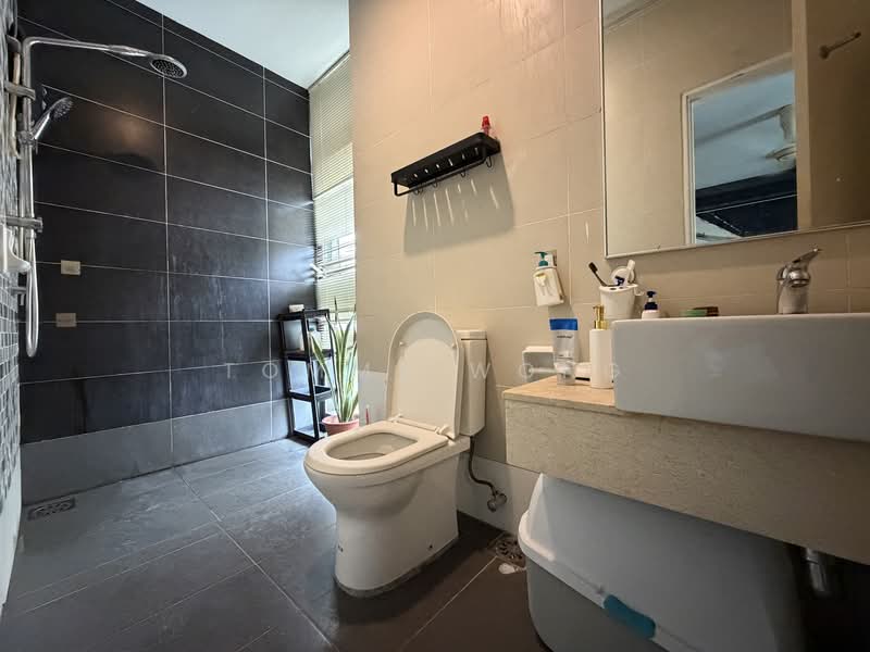 Bungalow for Sale in Bandar Tun Hussein Onn (Cheras) - Tommy Wong - Bathroom - PropertyGuru.com.my