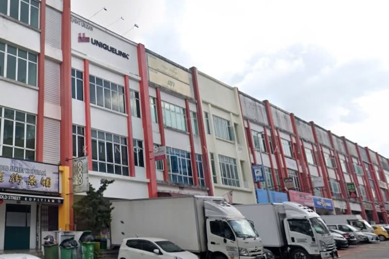 Shop for Sale in Seri Kembangan (Selangor) - Kingsley Chai - Exterior - PropertyGuru.com.my