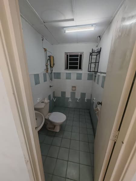 Cengal Condominium untuk Untuk Disewa - RM 1,300 /bulan, Mac 2026 - Bathroom - PropertyGuru.com.my