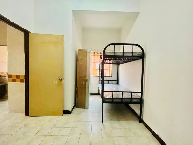 Jalan Plumbum, Seksyen 7 untuk Untuk Dijual - RM 625,000, Mac 2026 - Bedroom - PropertyGuru.com.my