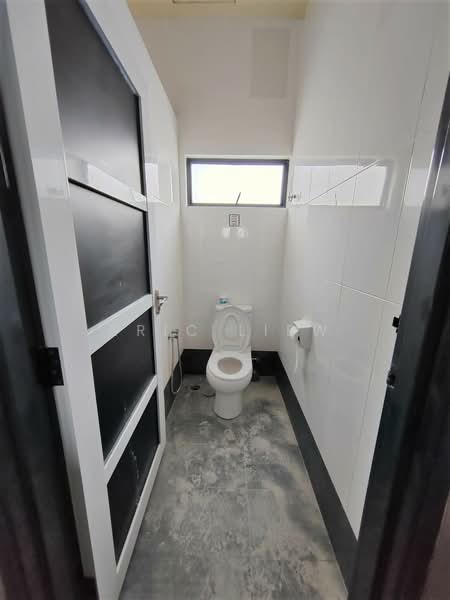 Shop for Rent in Danau Kota (Setapak) - Eric Liew - Bathroom - PropertyGuru.com.my