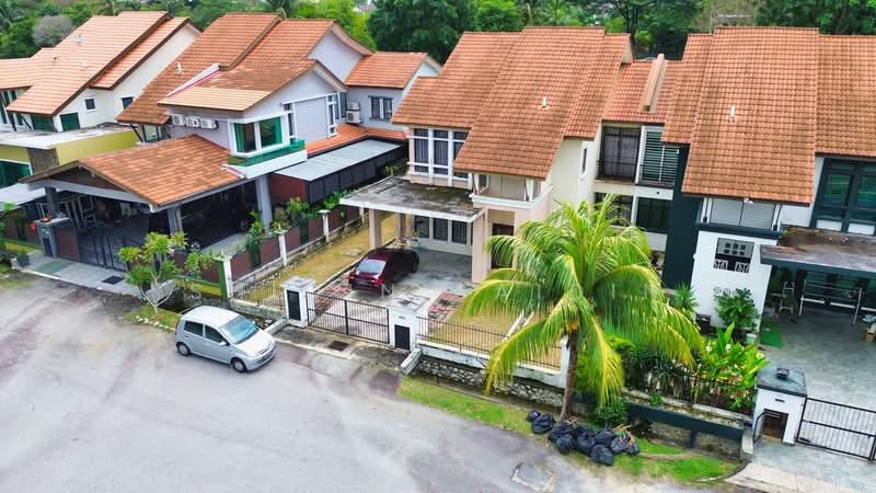 Semi-Detached House for Sale in Saujana Utama (Selangor) - Shiqin Saidin - Exterior - PropertyGuru.com.my