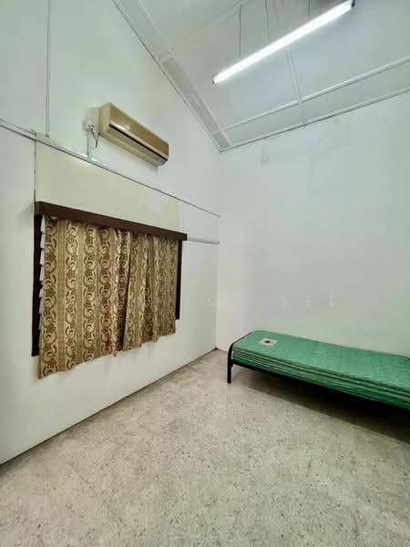 1-storey Terraced House for Rent in Taman Saga (Seremban) - Chin Foh Lee - Bedroom - PropertyGuru.com.my