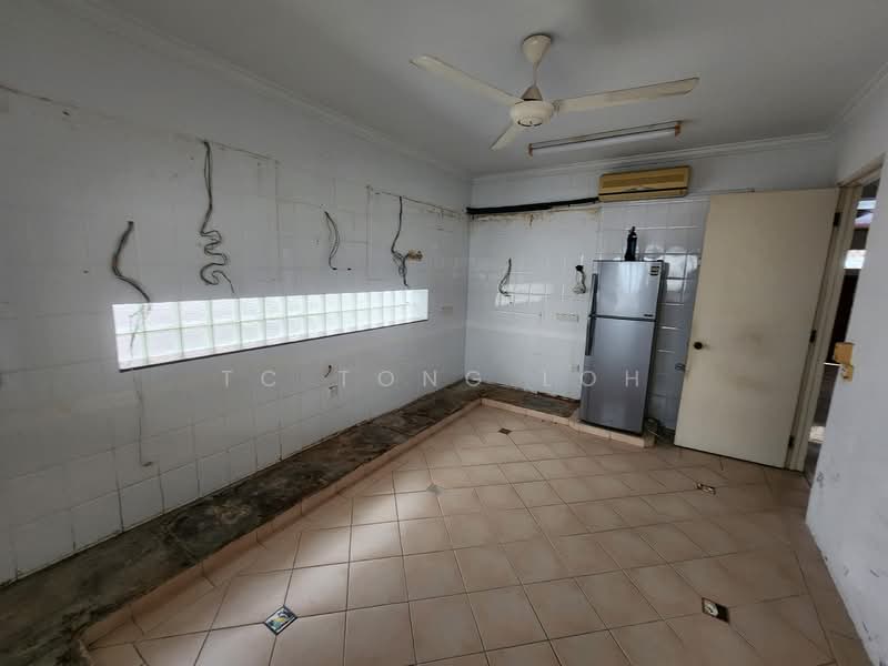 Pulau Tikus Semi Detached untuk Untuk Dijual - RM 2,850,000, Feb 2026 - Kitchen - PropertyGuru.com.my