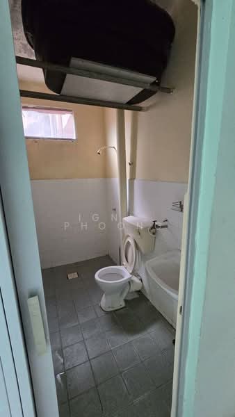 Flat for Sale at Taman Seri Janggus - Ignis Phoong - Bathroom - PropertyGuru.com.my