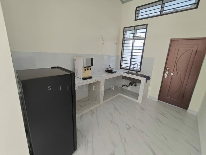 1-storey Terraced House for Rent in Bandar Putra (Kulai) - Shirleen Koh - Kitchen - PropertyGuru.com.my