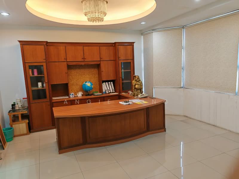 Shop for Sale in Taman Cahaya Bercham (Ipoh) - Angie Wong - Study - PropertyGuru.com.my