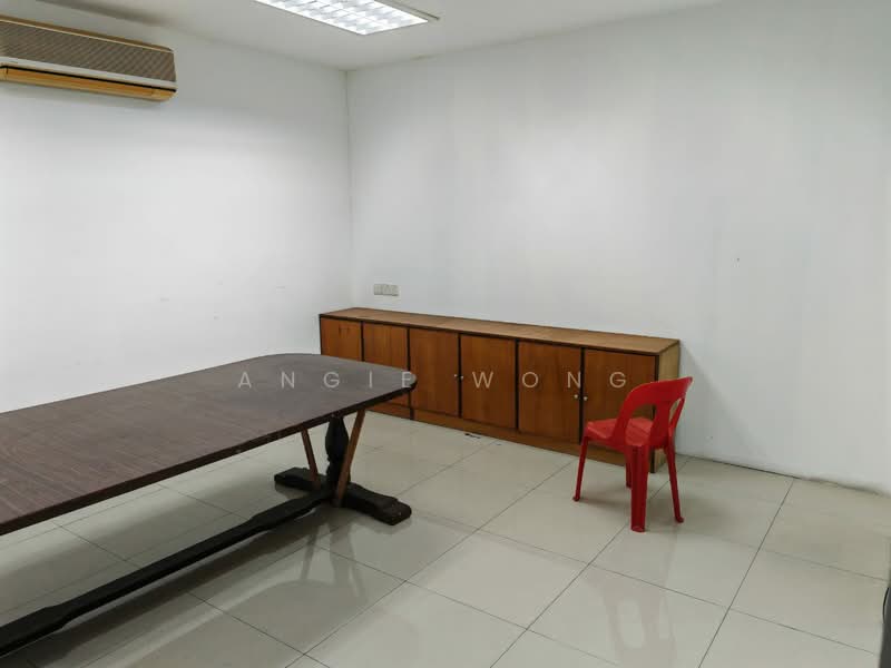 Shop for Sale in Taman Cahaya Bercham (Ipoh) - Angie Wong - Interior - PropertyGuru.com.my