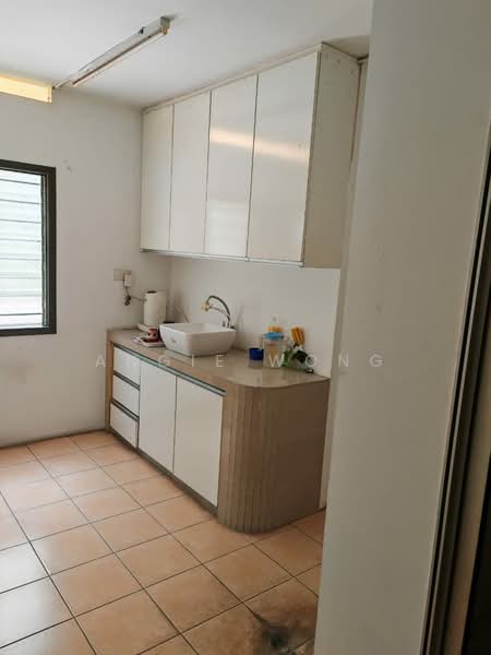 Shop for Sale in Taman Cahaya Bercham (Ipoh) - Angie Wong - Kitchen - PropertyGuru.com.my