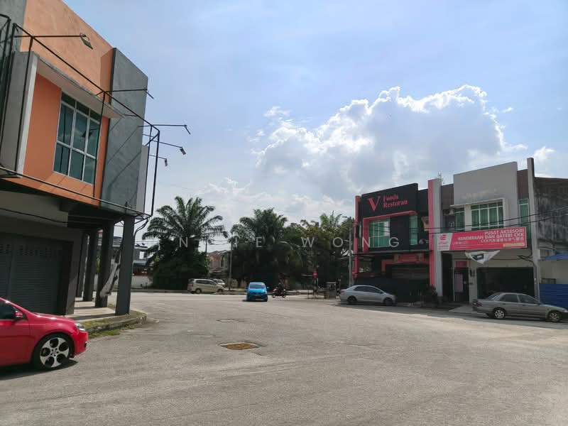 Shop for Sale in Taman Cahaya Bercham (Ipoh) - Angie Wong - Exterior - PropertyGuru.com.my