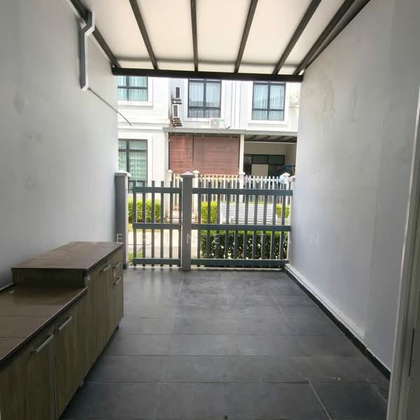 For Rent - Eco Tropics