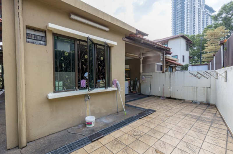 Semi-Detached House for Sale in Taman Yarl (Jalan Klang Lama (Old Klang Road)) - Lawrence Lim - Exterior - PropertyGuru.com.my
