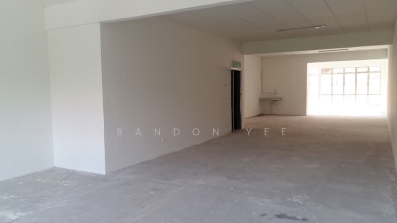 Shop for Sale in Taman Equine (Seri Kembangan) - Brandon Yee - Interior - PropertyGuru.com.my