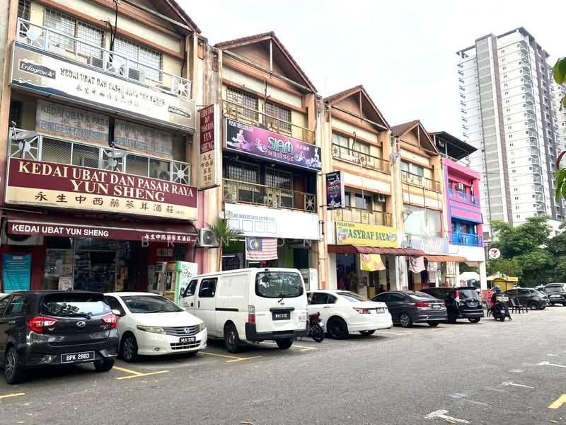 Shop for Sale in Taman Equine (Seri Kembangan) - Brandon Yee - Exterior - PropertyGuru.com.my
