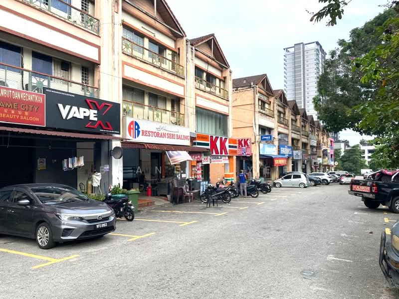 Shop for Sale in Taman Equine (Seri Kembangan) - Brandon Yee - Exterior - PropertyGuru.com.my