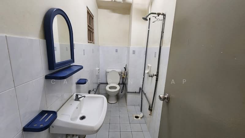 Ridzuan Condominium untuk Untuk Dijual - RM 260,000, Feb 2026 - Bathroom - PropertyGuru.com.my