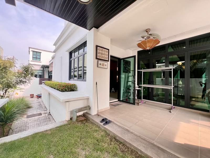 Bungalow for Sale in Bukit Jelutong (Shah Alam) - Mohd Fadzli - Exterior - PropertyGuru.com.my