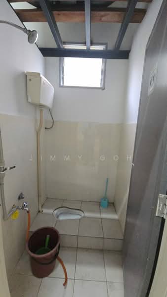 Shop for Rent in Taman Dagang Permai (Ampang) - Jimmy Goh - Bathroom - PropertyGuru.com.my