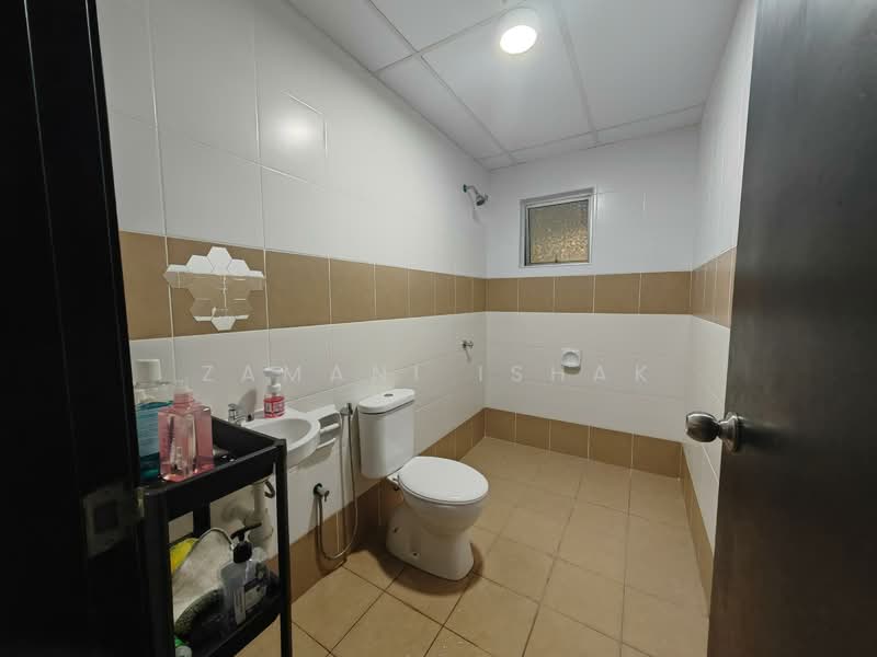 Apartment for Sale at Serunai - Zamani Ishak - Bathroom - PropertyGuru.com.my