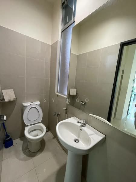 2-storey Terraced House for Rent in Leisure Farm (Gelang Patah) - SY Ngo - Bathroom - PropertyGuru.com.my