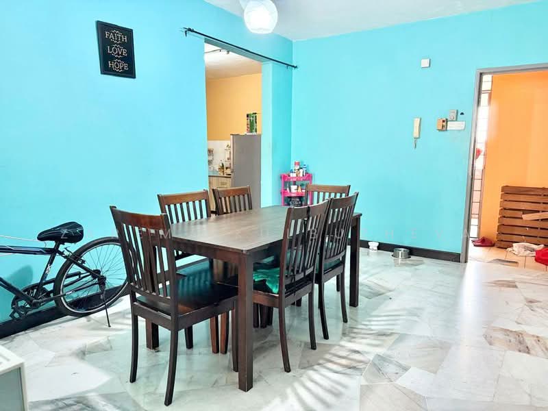 Sri Intan 2 untuk Untuk Dijual - RM 315,000, Mac 2026 - Dining Room - PropertyGuru.com.my