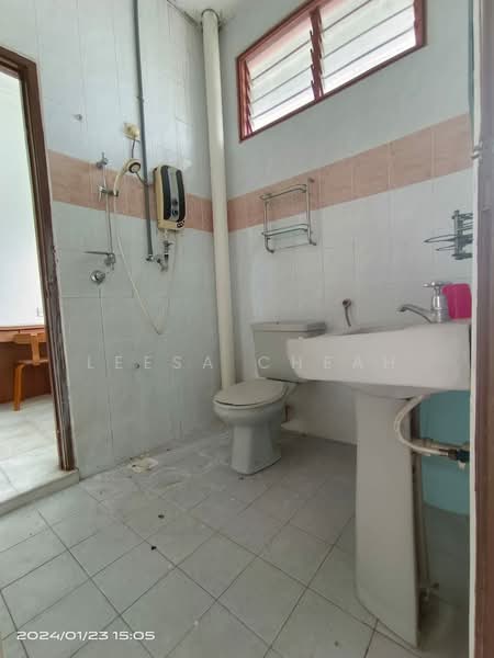 2-storey Terraced House for Sale in Taman Sin Tat (Butterworth) - Leesa Cheah - Bathroom - PropertyGuru.com.my