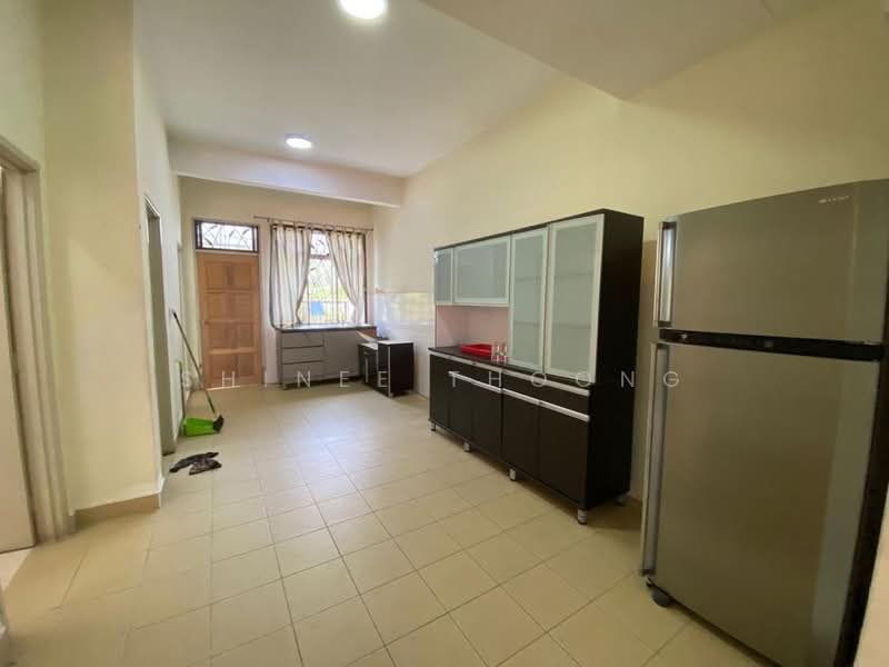 2-storey Terraced House for Rent in Taman Nusa Idaman (Iskandar Puteri (Nusajaya)) - Shinee Thoong - Kitchen - PropertyGuru.com.my