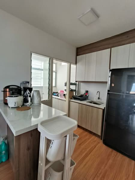 De Cemara apartment setia alam untuk Untuk Disewa - RM 1,400 /bulan, Mac 2026 - Kitchen - PropertyGuru.com.my