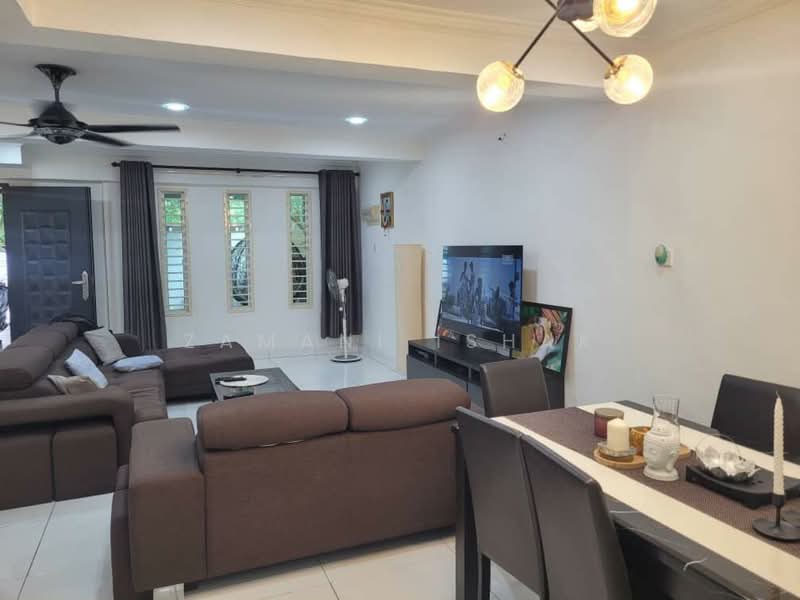 2-storey Terraced House for Sale in Taman Sentosa (Klang) - Zamani Ishak - Living Room - PropertyGuru.com.my