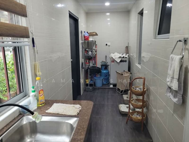2-storey Terraced House for Sale in Taman Sentosa (Klang) - Zamani Ishak - Interior - PropertyGuru.com.my