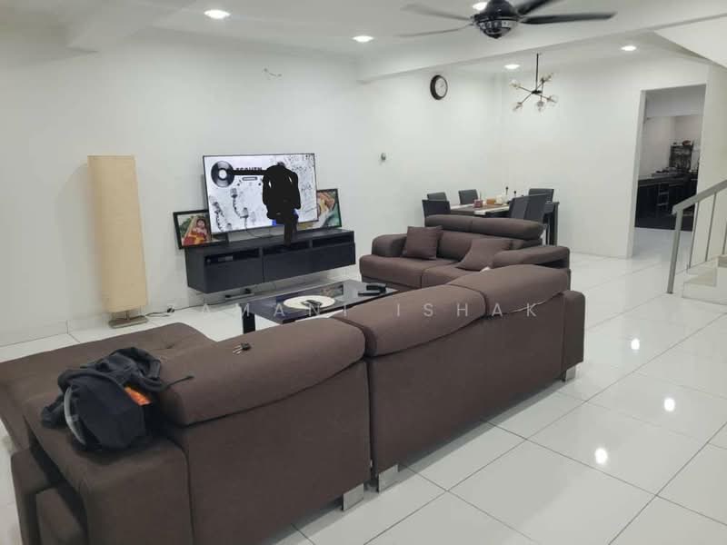2-storey Terraced House for Sale in Taman Sentosa (Klang) - Zamani Ishak - Living Room - PropertyGuru.com.my